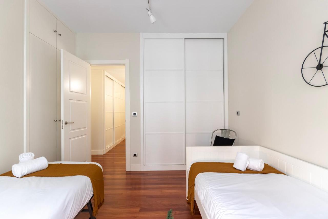 Gran Apartamento Con Estilo En El Centro De Bilbao Exterior foto