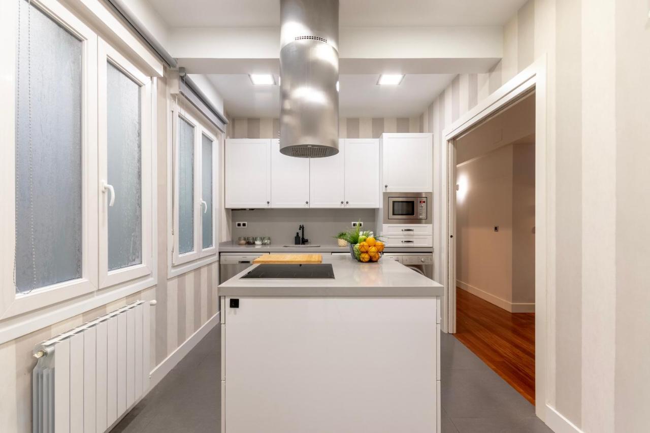 Gran Apartamento Con Estilo En El Centro De Bilbao Exterior foto
